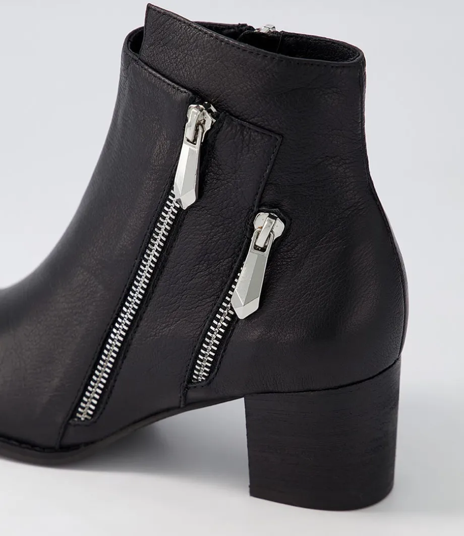 Slaine Black Leather Chelsea Boots
