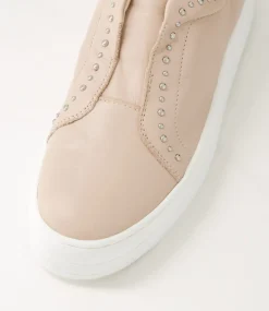 Synty Nude White Leather Sneakers