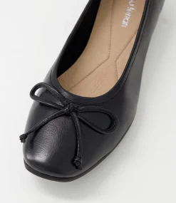 Tess Black Leather Flat Shoes
