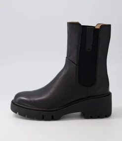 Unita Black Leather Chelsea Boots