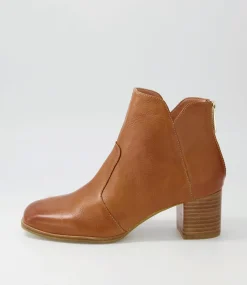 Vascal Tan Leather Ankle Boots