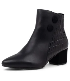 Veyda Xw Black Leather Ankle Boots