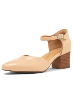 Vitor Xw Nude Patent Leather Heels