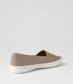Wicker Mushroom Leather Loafers