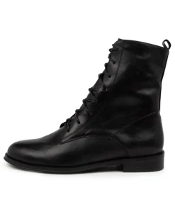Yago Black Leather