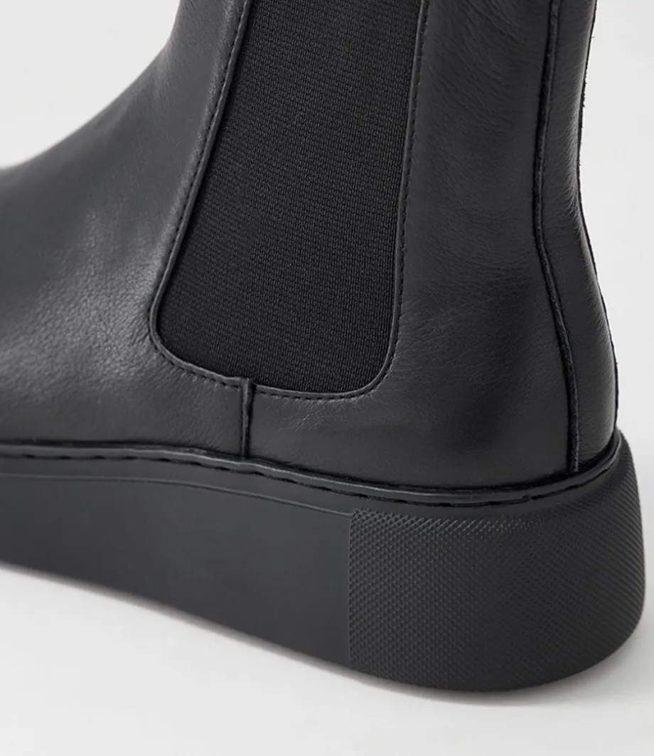 Yestin Black Leather Chelsea Boots