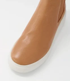 Yestin Scotch Vanilla Leather Chelsea Boots