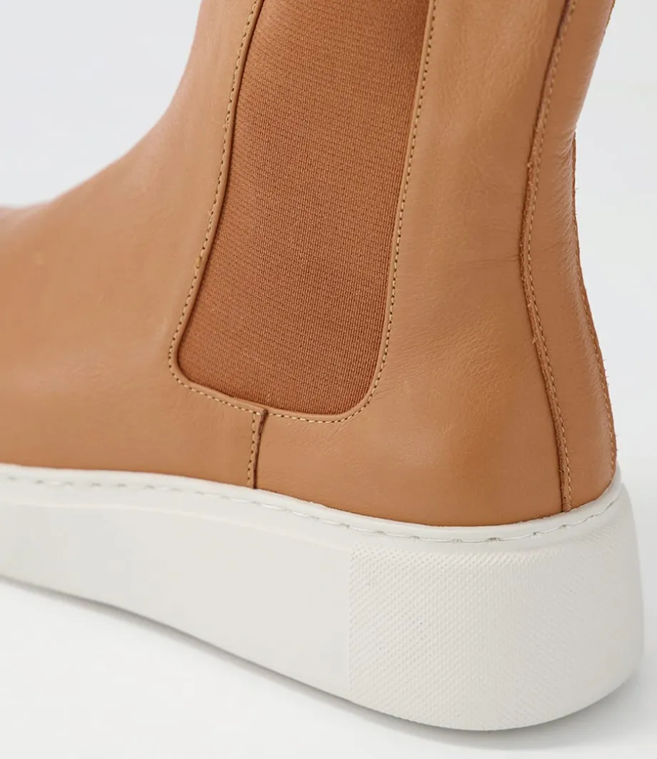 Yestin Scotch Vanilla Leather Chelsea Boots