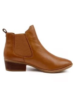 Zenna Whiskey Leather Ankle Boots