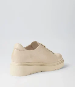 Zilyar Milk Leather Lace Up Flats
