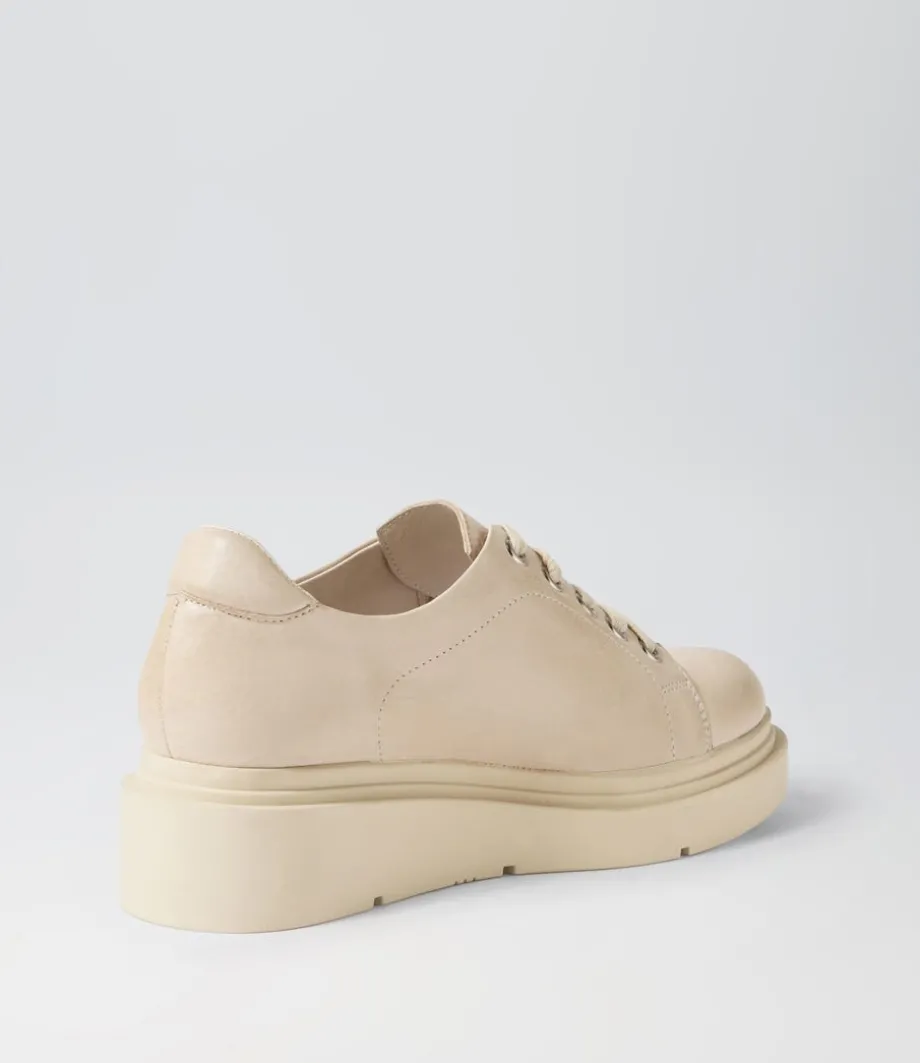 Zilyar Milk Leather Lace Up Flats